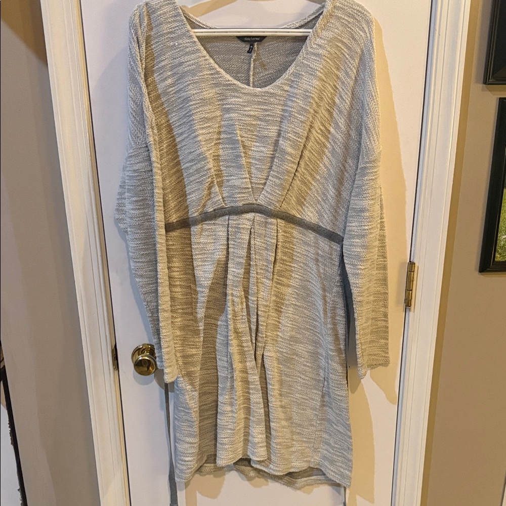 Daisy Fuentes Heather Gray Knit Dress